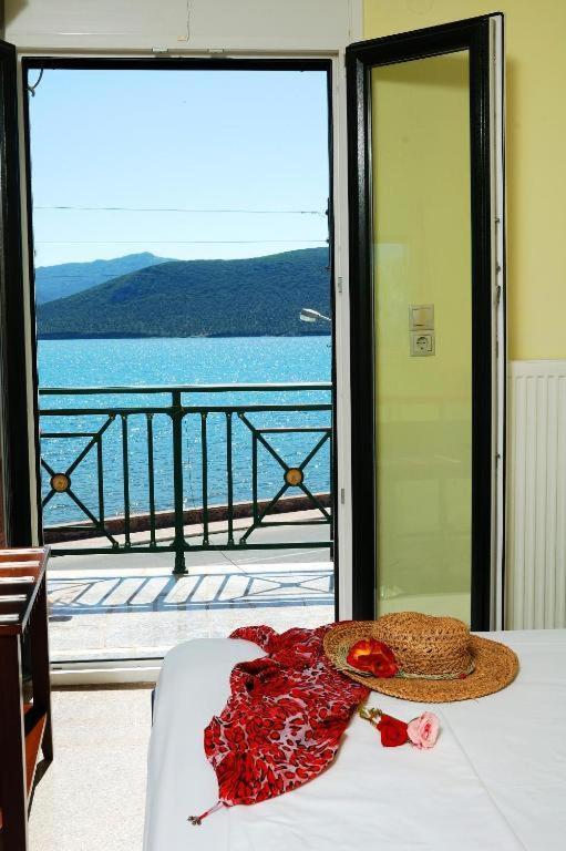 Ariadnes Holiday Accommodation Apidias Lakos Extérieur photo