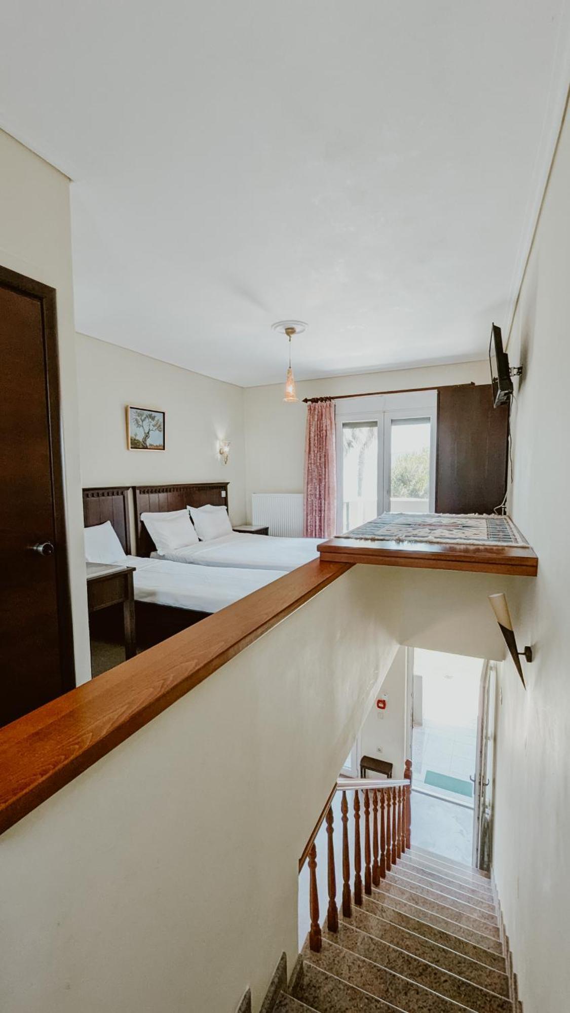 Ariadnes Holiday Accommodation Apidias Lakos Extérieur photo