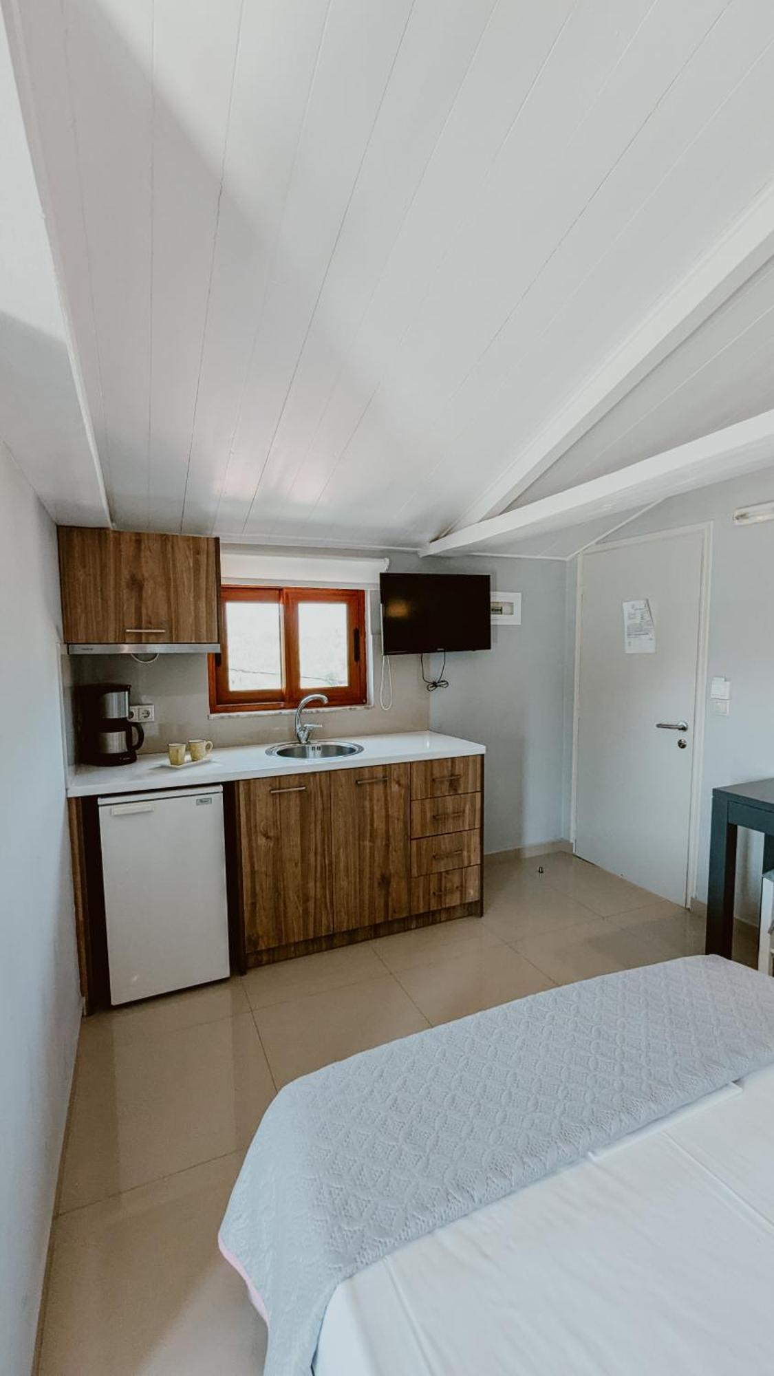Ariadnes Holiday Accommodation Apidias Lakos Extérieur photo